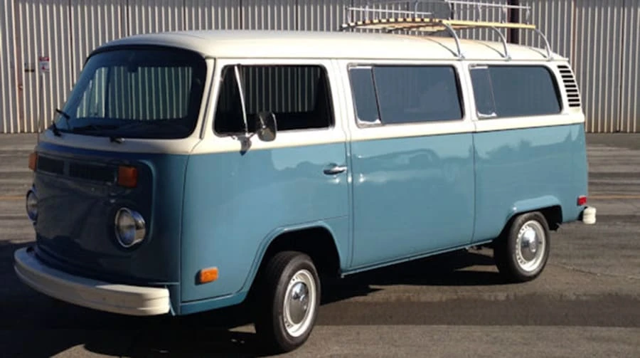 1973 Volkswagen Bay-Window Bus - Image 2 of 10