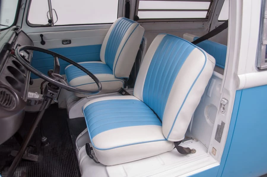 1973 Volkswagen Bay-Window Bus - Image 8 of 12