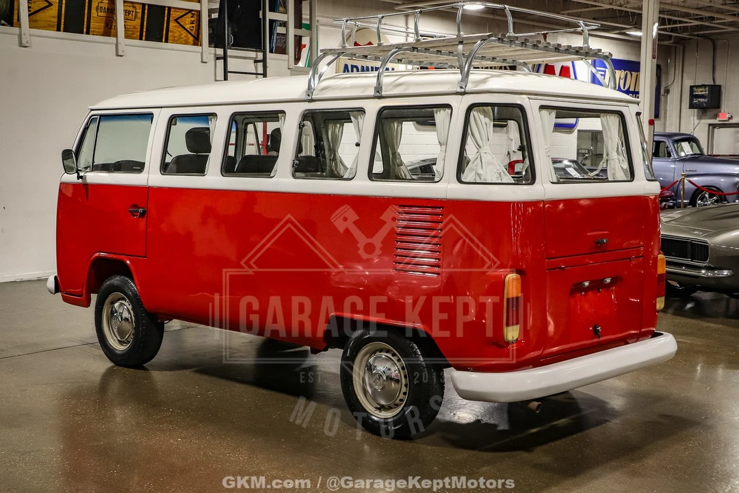 1973 Volkswagen Bay-Window Bus - Image 12 of 12