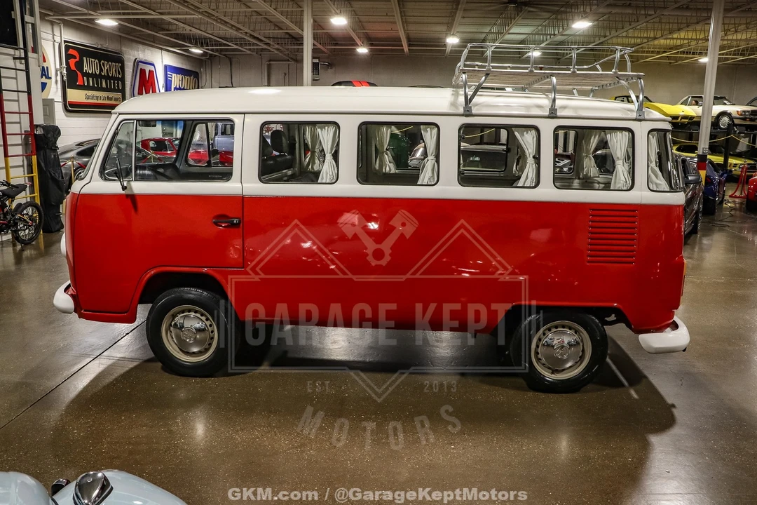 1973 Volkswagen Bay-Window Bus - Image 11 of 12