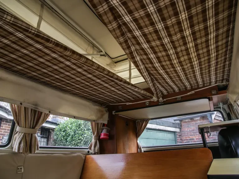 1973 Volkswagen Bay-Window Camper - Image 24 of 31