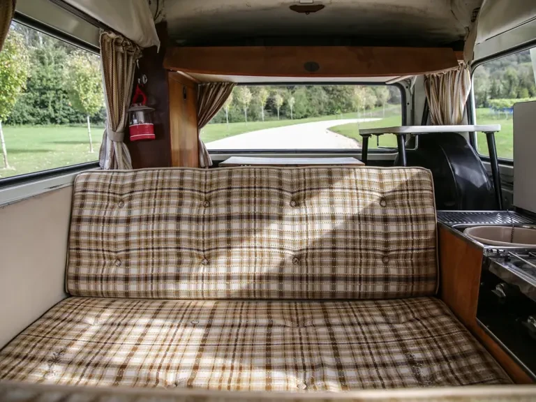 1973 Volkswagen Bay-Window Camper - Image 21 of 31