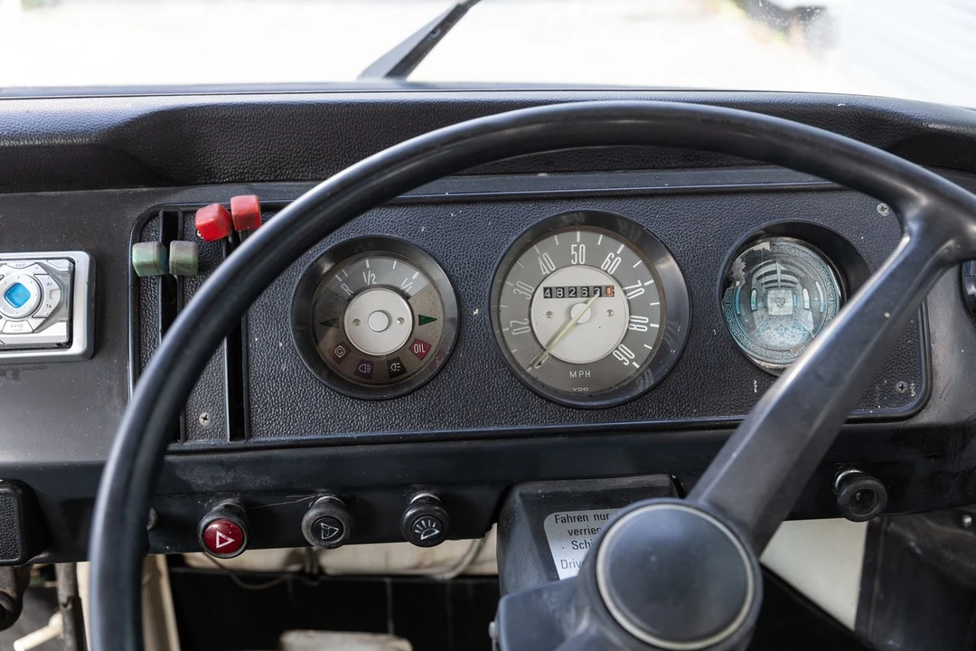1972 Volkswagen Bay-Window Camper - Image 26 of 30