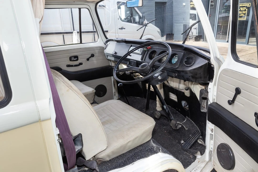 1972 Volkswagen Bay-Window Camper - Image 29 of 30