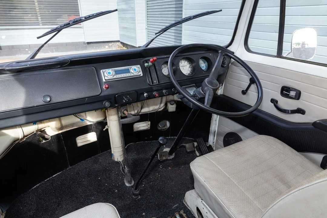 1972 Volkswagen Bay-Window Camper - Image 21 of 30