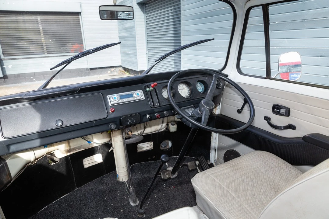 1972 Volkswagen Bay-Window Camper - Image 22 of 30