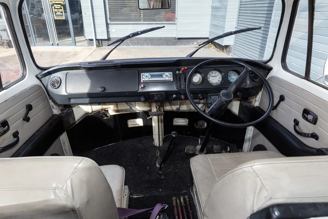 1972 Volkswagen Bay-Window Camper - Image 20 of 30