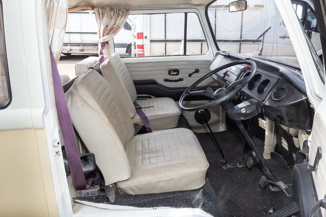 1972 Volkswagen Bay-Window Camper - Image 30 of 30