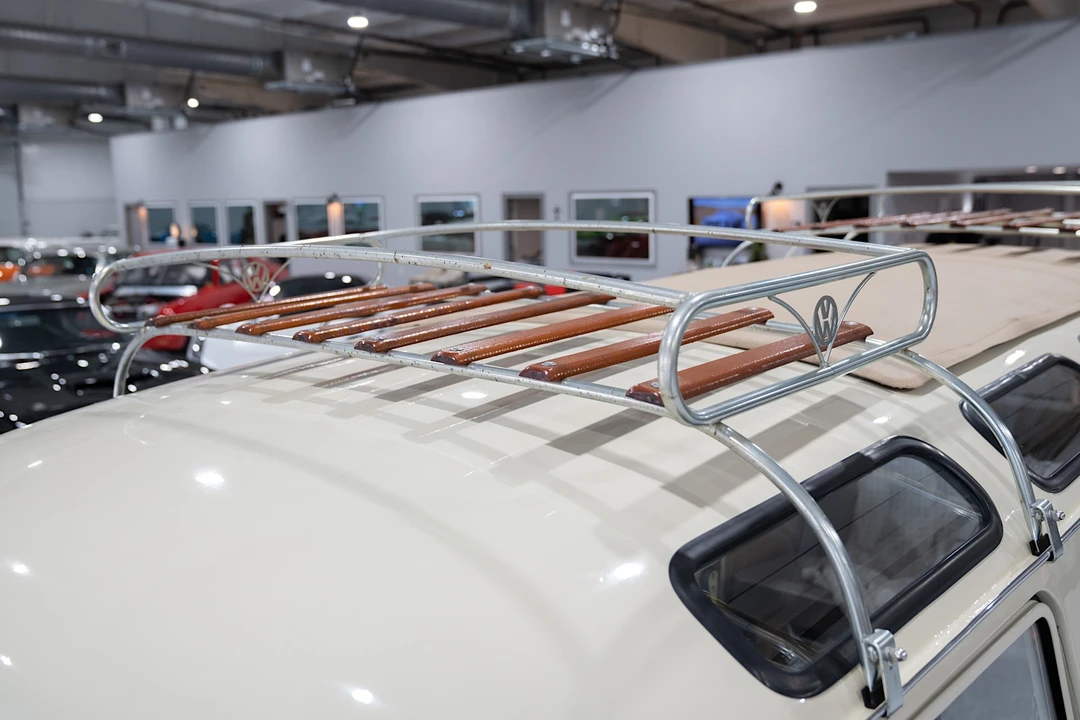 1973 Volkswagen Split-Window Bus - Image 22 of 31