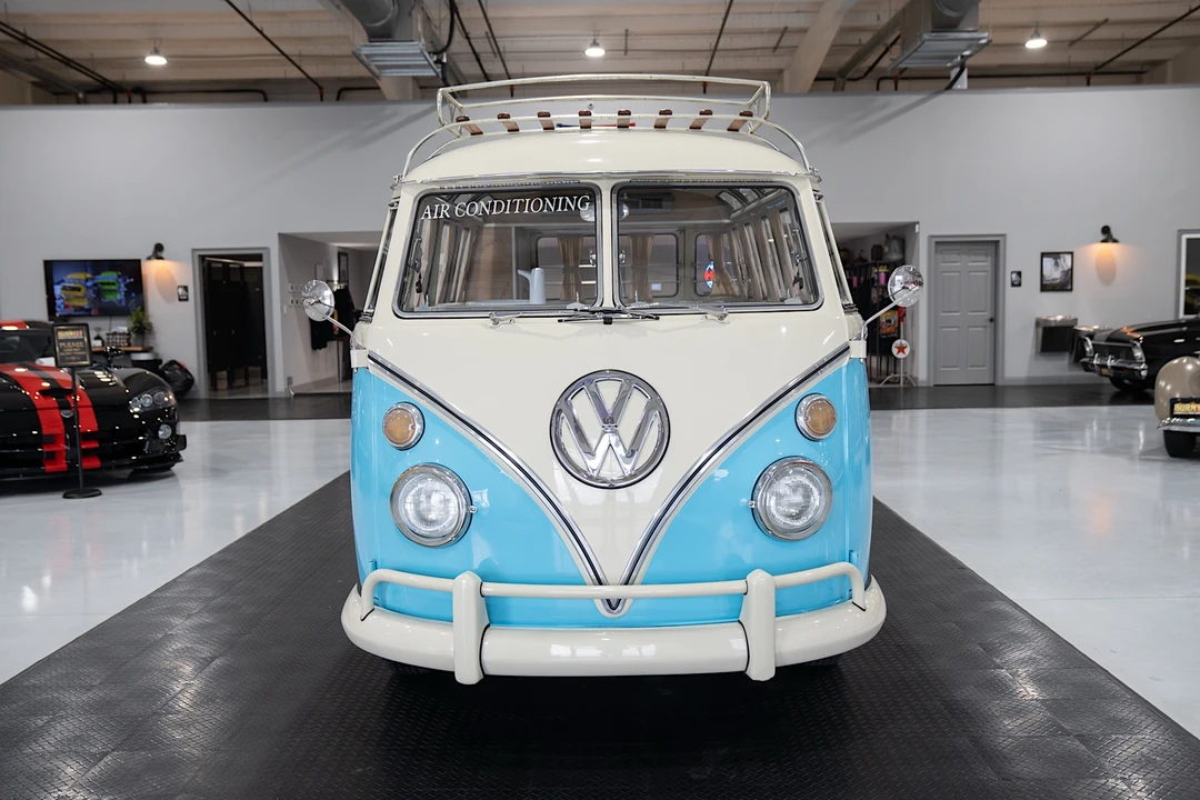 1973 Volkswagen Split-Window Bus - Image 15 of 31