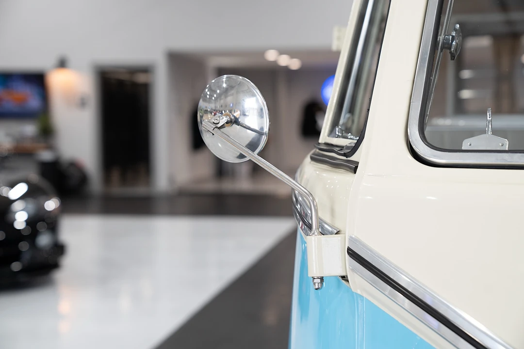 1973 Volkswagen Split-Window Bus - Image 19 of 31