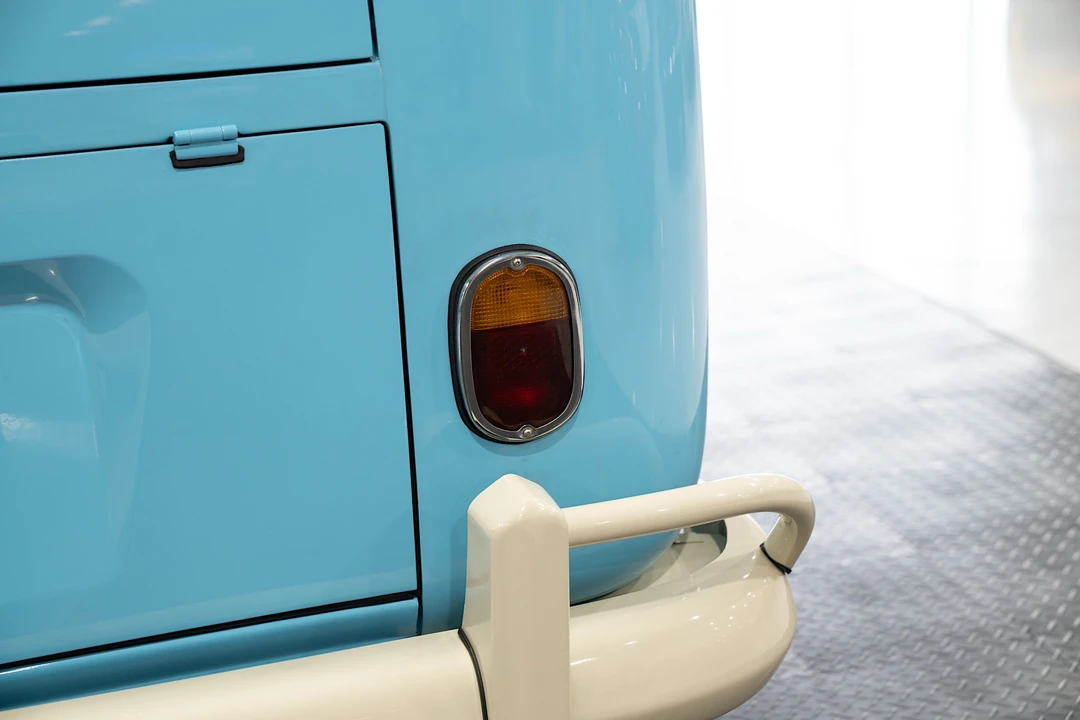 1973 Volkswagen Split-Window Bus - Image 26 of 31