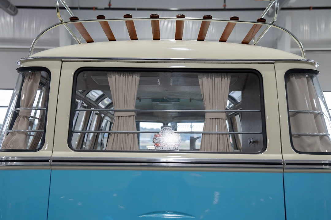 1973 Volkswagen Split-Window Bus - Image 27 of 31