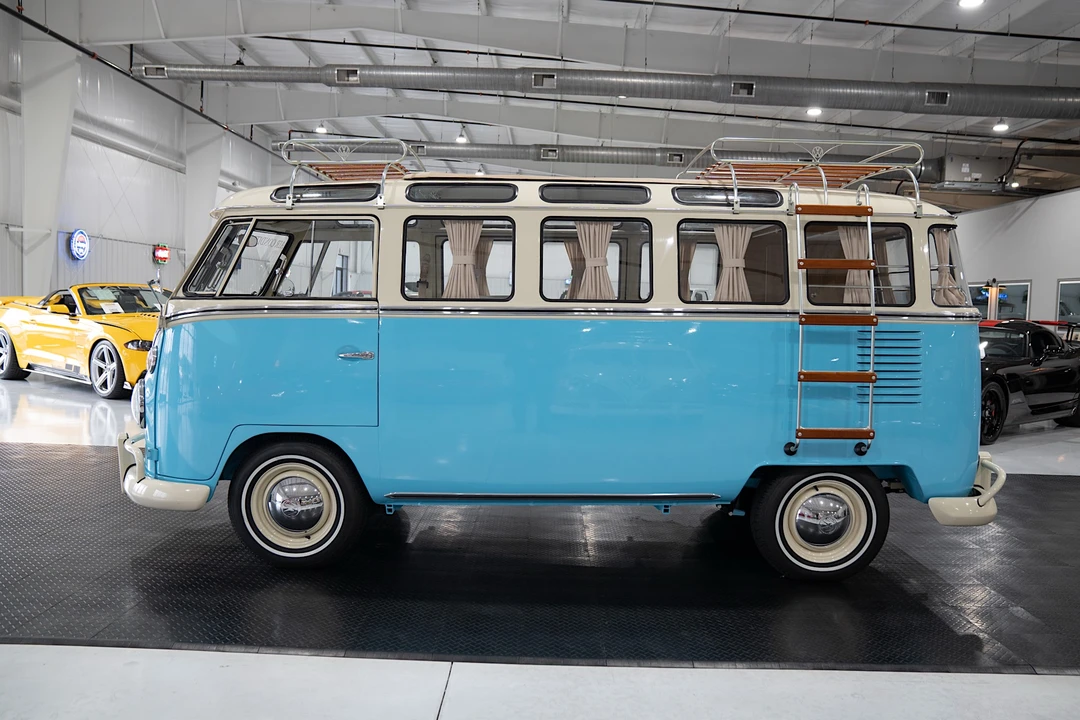 1973 Volkswagen Split-Window Bus - Image 5 of 31
