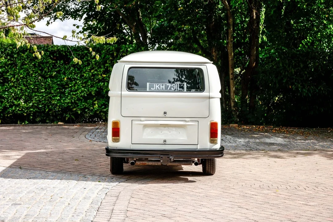 1973 Volkswagen Bay-Window Bus - Image 6 of 30