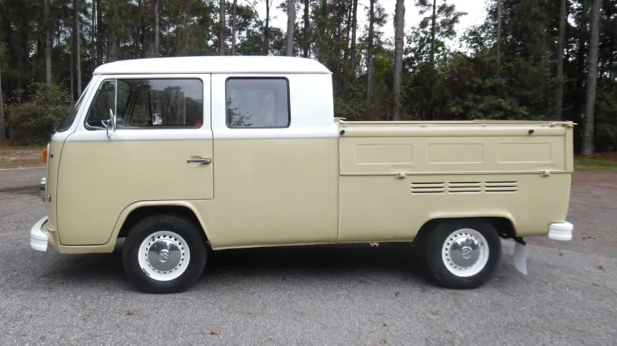 1973 Volkswagen Bay-Window Pickup - Image 2 of 9