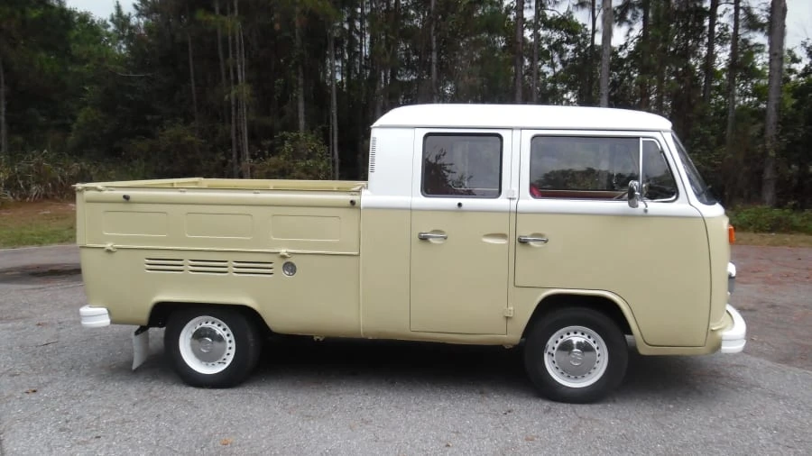 1973 Volkswagen Bay-Window Pickup - Image 4 of 9