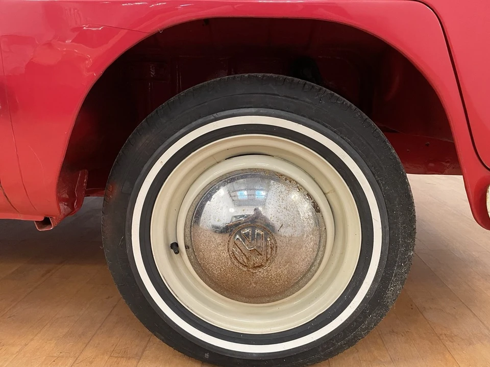 1970 Volkswagen Split-Window Bus - Image 19 of 30