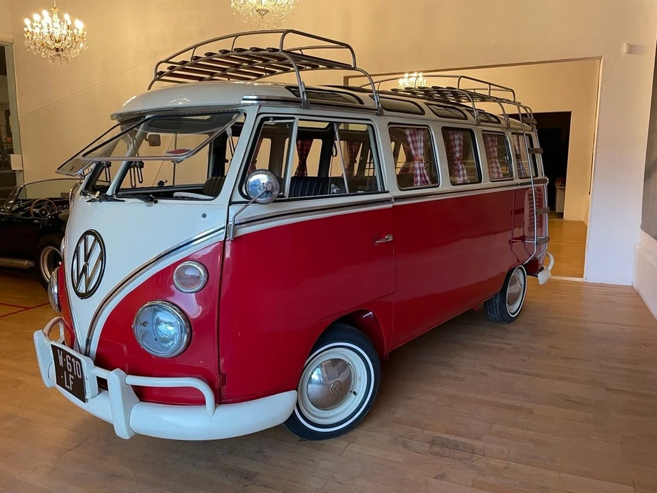 1970 Volkswagen Split-Window Bus - Image 4 of 30