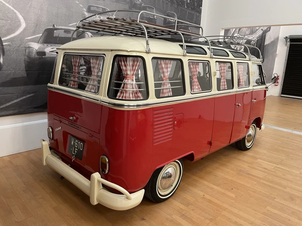 1970 Volkswagen Split-Window Bus - Image 17 of 30