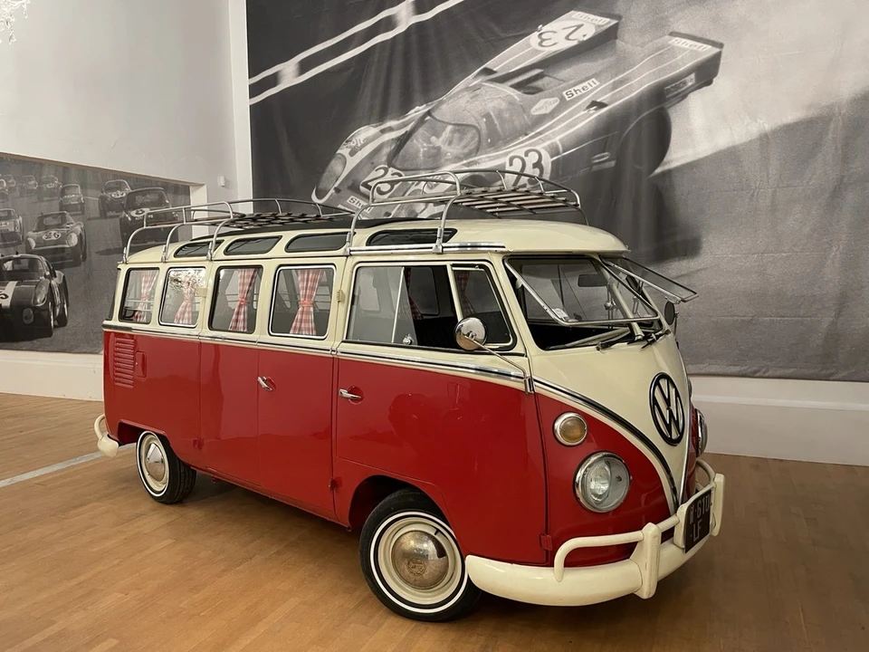 1970 Volkswagen Split-Window Bus - Image 8 of 30