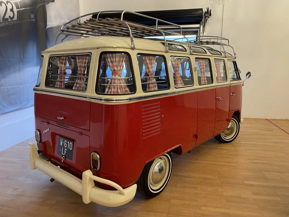 1970 Volkswagen Split-Window Bus - Image 10 of 30