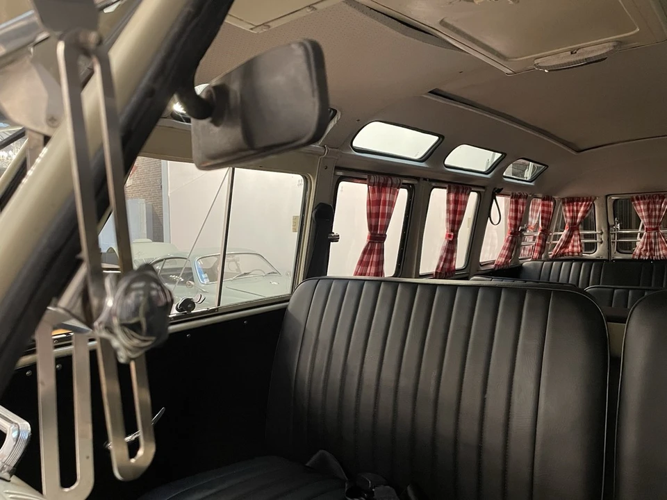 1970 Volkswagen Split-Window Bus - Image 23 of 30