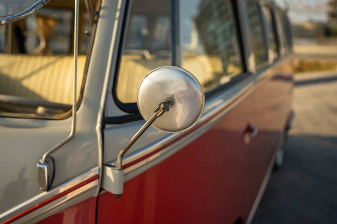 1973 Volkswagen Split-Window Bus - Image 19 of 31