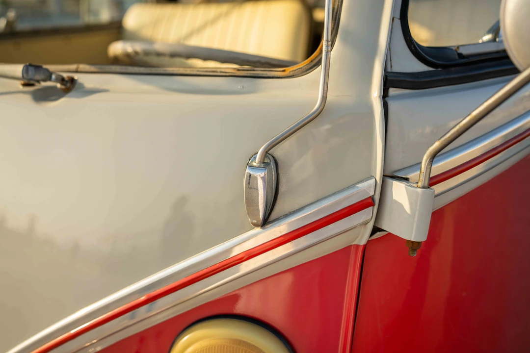 1973 Volkswagen Split-Window Bus - Image 21 of 31