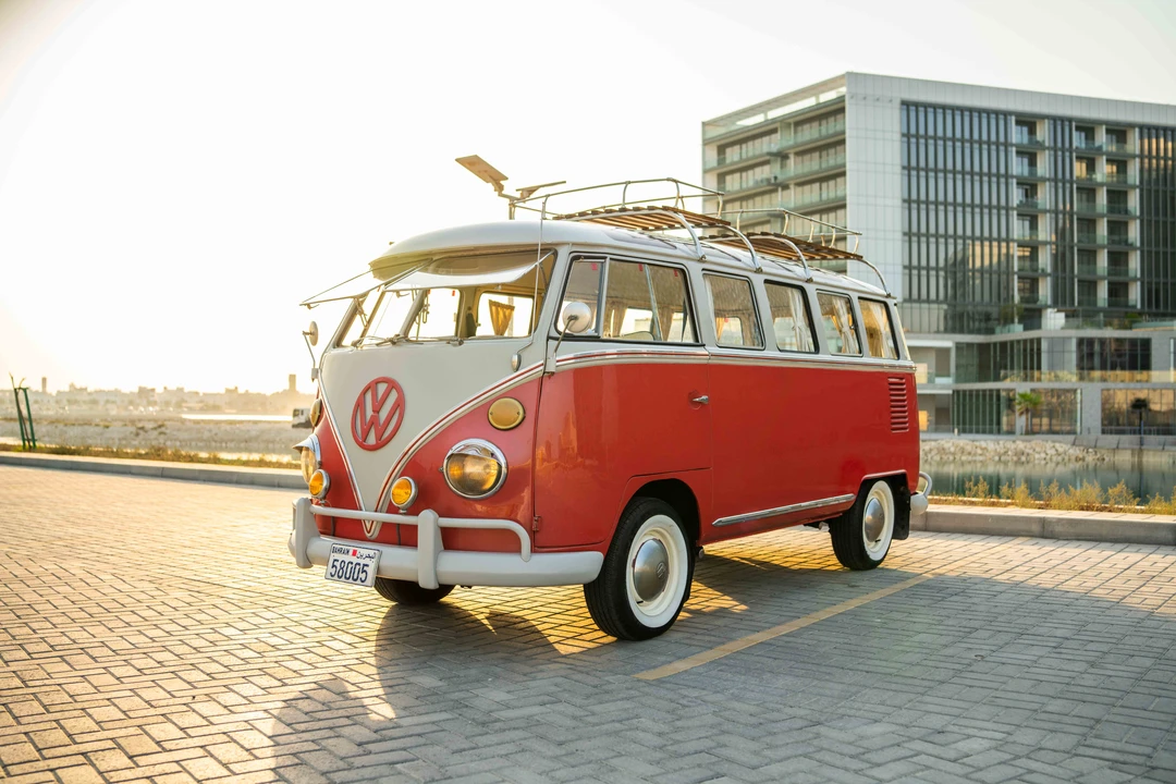 1973 Volkswagen Split-Window Bus - Image 9 of 31