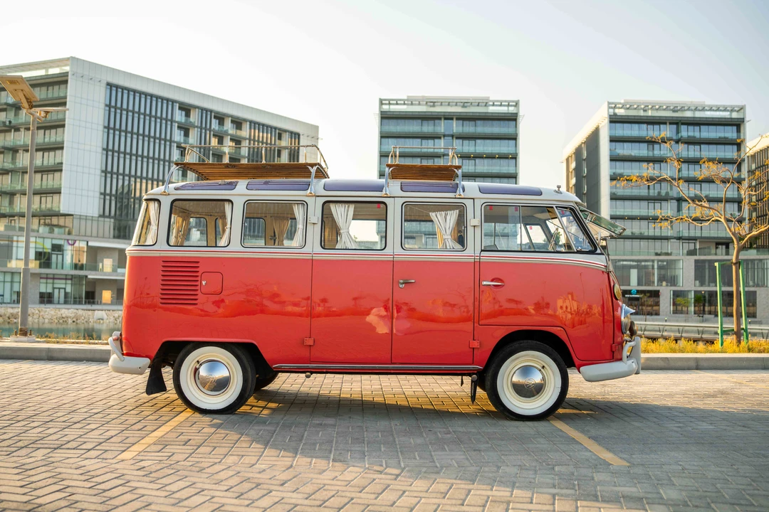 1973 Volkswagen Split-Window Bus - Image 12 of 31