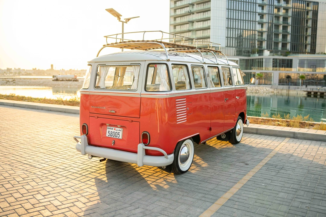 1973 Volkswagen Split-Window Bus - Image 5 of 31