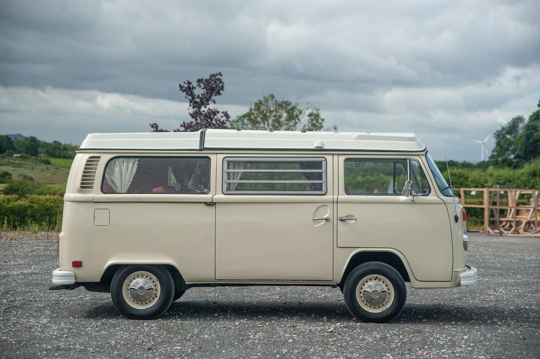 1973 Volkswagen Bay-Window Camper - Image 4 of 31