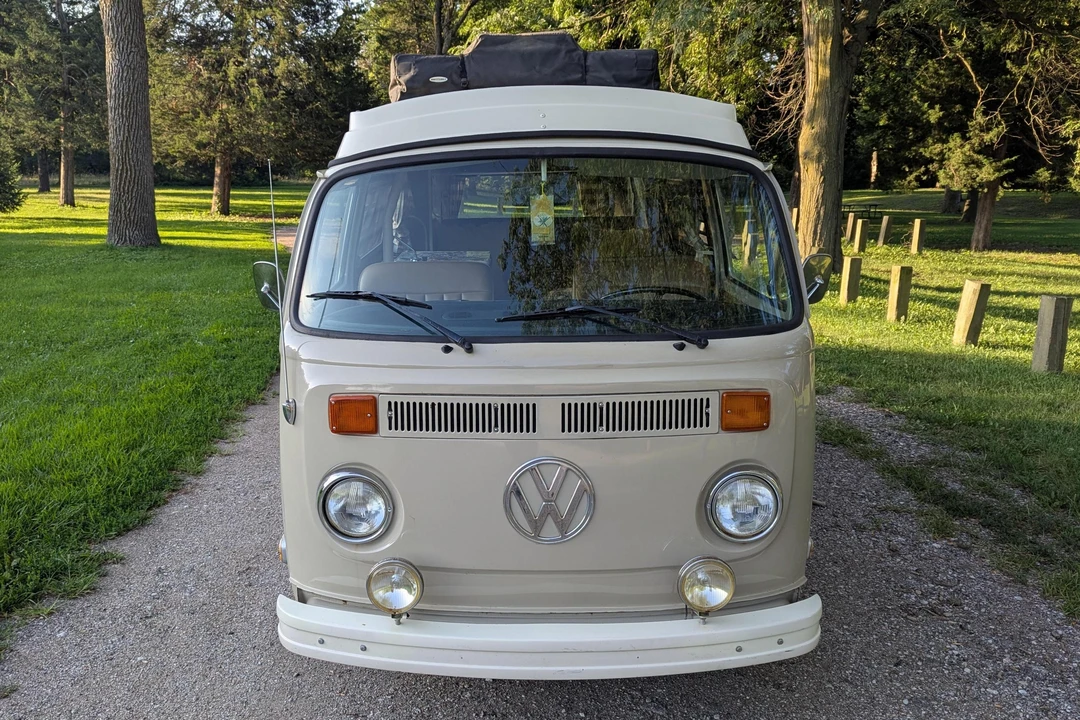 1973 Volkswagen Bay-Window Camper - Image 2 of 31