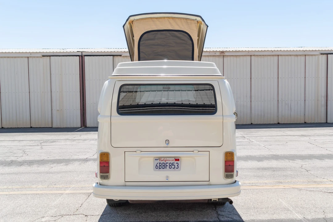 1973 Volkswagen Bay-Window Bus - Image 16 of 31