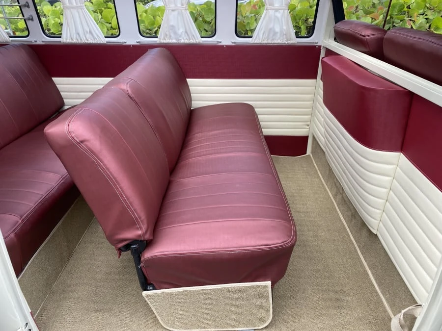 1973 Volkswagen Bay-Window Bus - Image 4 of 9