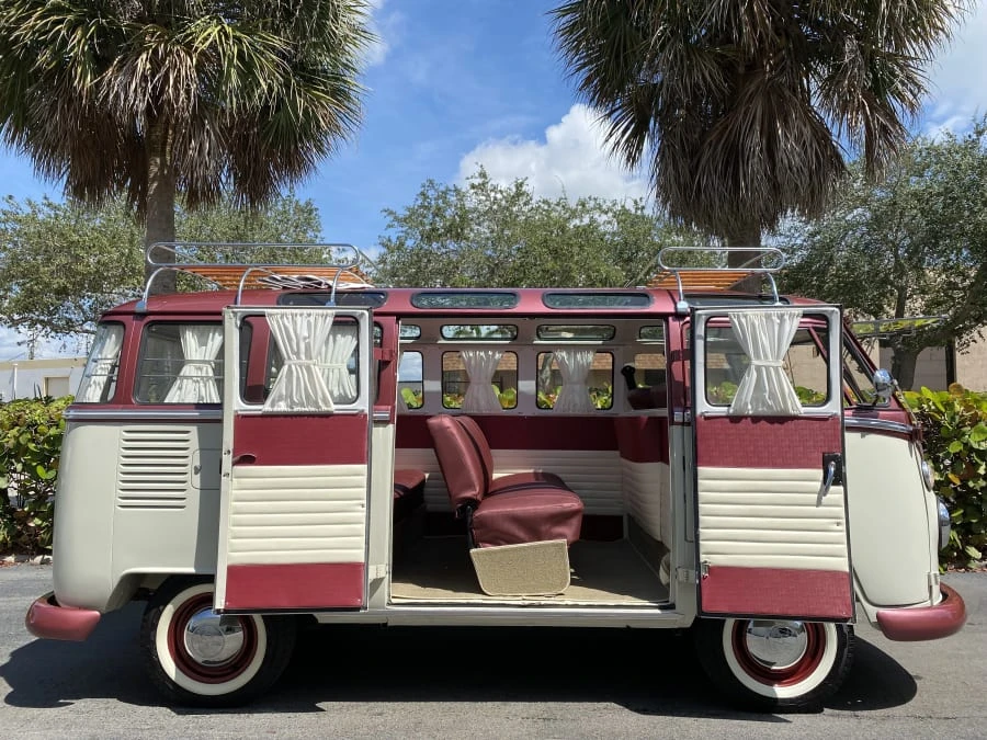 1973 Volkswagen Bay-Window Bus - Image 6 of 9