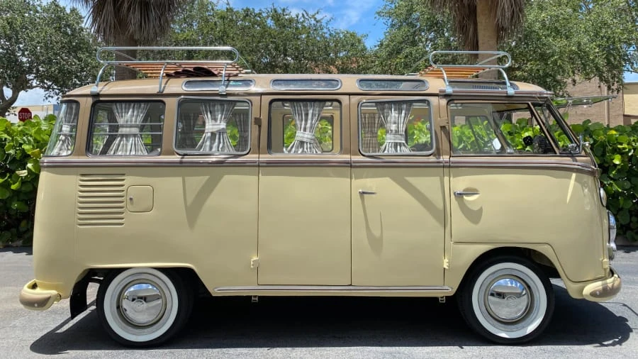 1973 Volkswagen Bay-Window Bus - Image 2 of 26