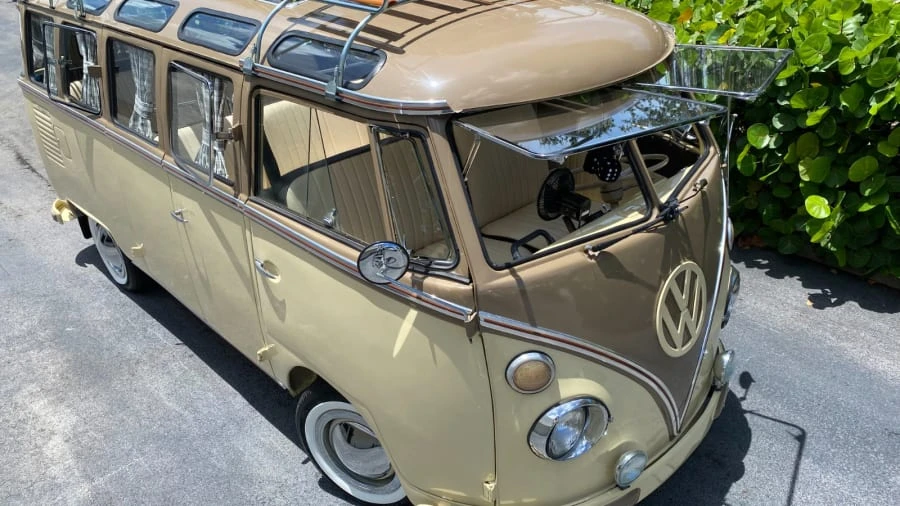 1973 Volkswagen Bay-Window Bus - Image 4 of 26