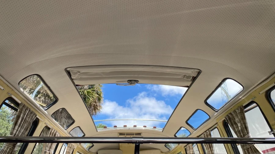 1973 Volkswagen Bay-Window Bus - Image 7 of 26