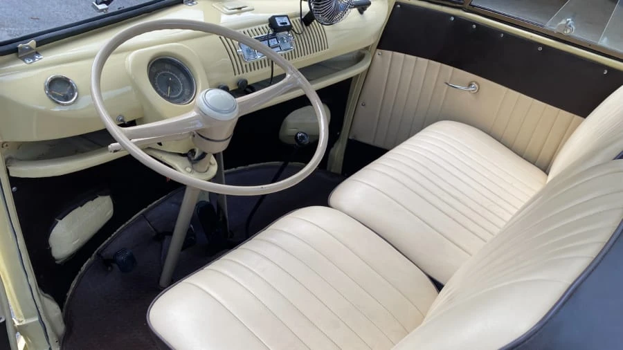1973 Volkswagen Bay-Window Bus - Image 8 of 26