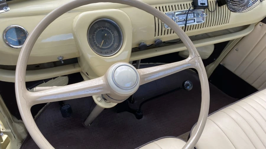 1973 Volkswagen Bay-Window Bus - Image 9 of 26