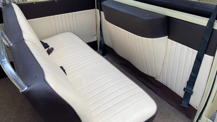 1973 Volkswagen Bay-Window Bus - Image 14 of 26