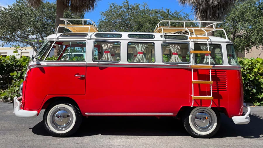 1973 Volkswagen Bay-Window Bus - Image 2 of 18