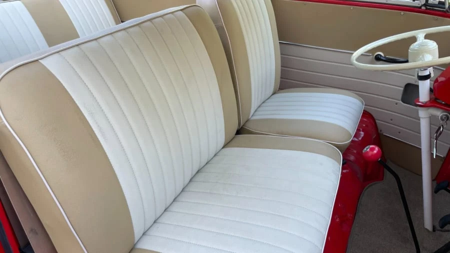 1973 Volkswagen Bay-Window Bus - Image 8 of 18