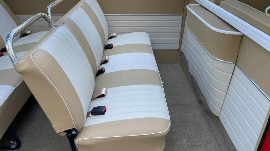 1973 Volkswagen Bay-Window Bus - Image 11 of 18