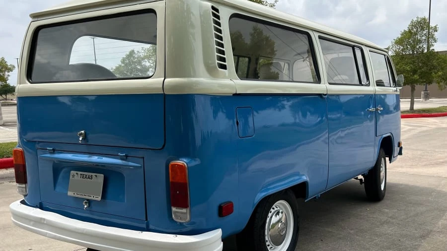 1973 Volkswagen Bay-Window Bus - Image 3 of 5