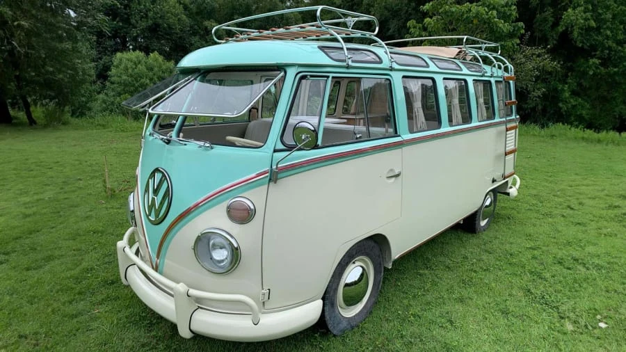 1973 Volkswagen Bay-Window Bus - Image 4 of 31