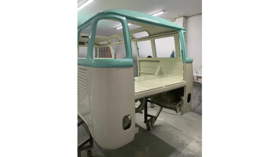 1973 Volkswagen Bay-Window Bus - Image 27 of 31