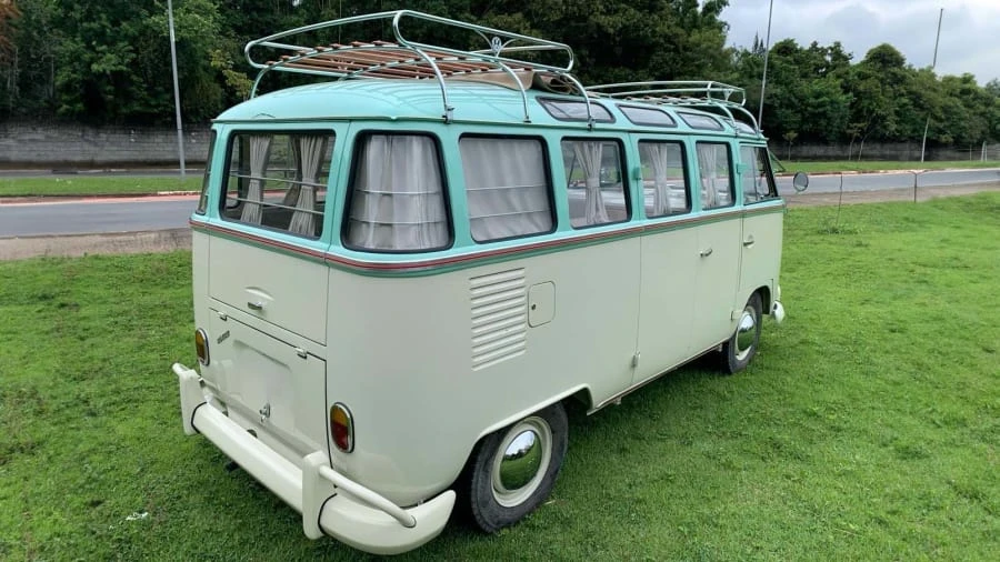 1973 Volkswagen Bay-Window Bus - Image 2 of 31
